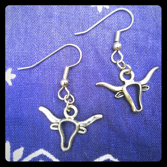 Longhorn Bull Steer Earrings Western Surgical Steel - Picture 1 of 4
